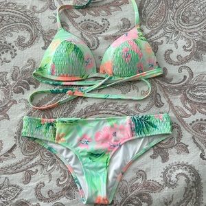 Victoria’s Secret PINK green bikini set